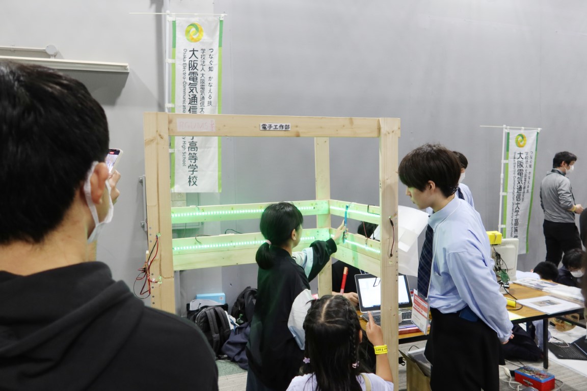 【電子工作部】Maker Faire Kyoto 2024に出展しました ニュース＆トピックス ニュース＆トピックス 大阪電気通信